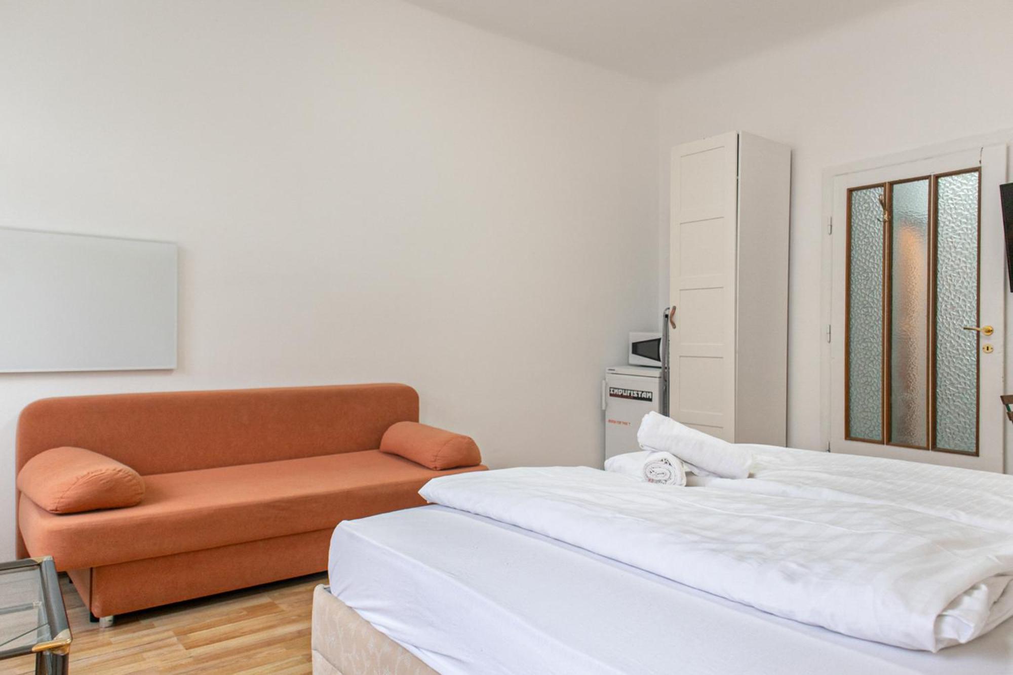 Budget City Stay - Near Wiener Stadthalle Ideal For Longstays Екстер'єр фото
