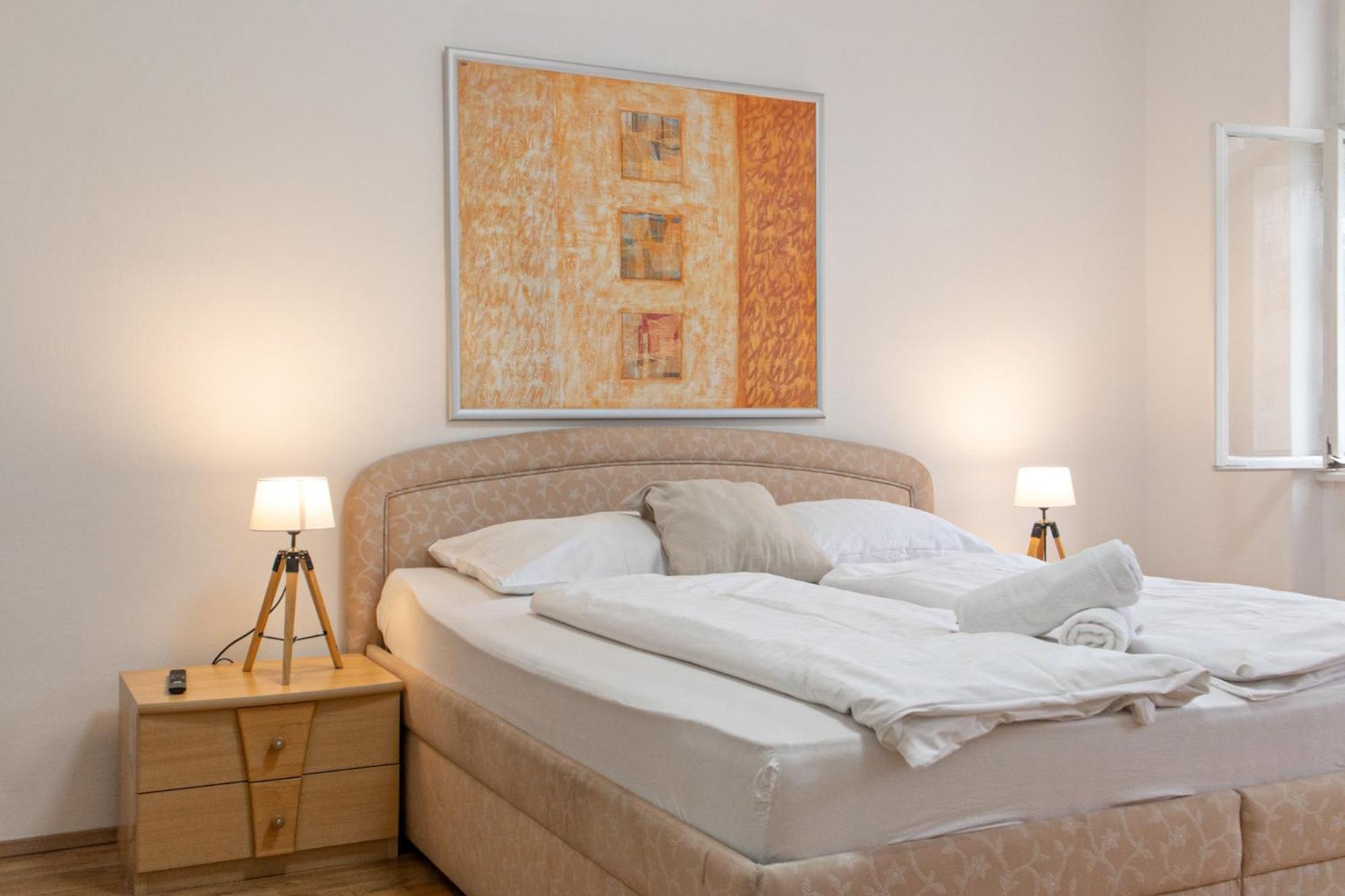 Budget City Stay - Near Wiener Stadthalle Ideal For Longstays Екстер'єр фото